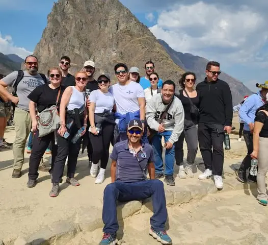 Faruel Travel group tour in Peru